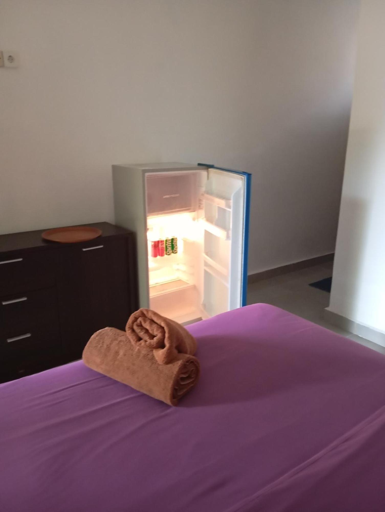 Belong Home Stay Lembongan 누사 렘봉안 외부 사진