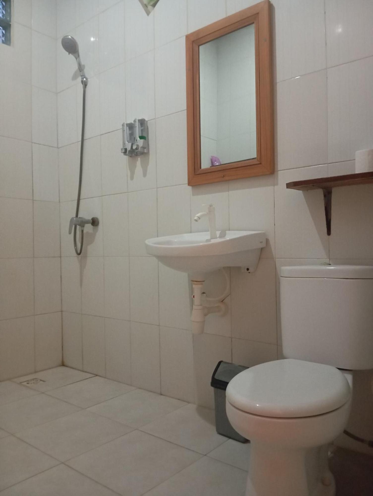 Belong Home Stay Lembongan 누사 렘봉안 외부 사진
